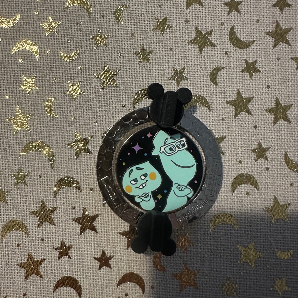 Disney Soul Pin - Picture 4 of 5